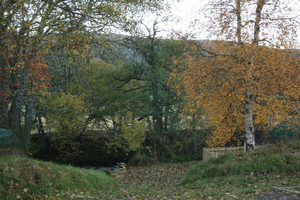 Bcc Lochness Hostel Pods Bearnock Exterior foto